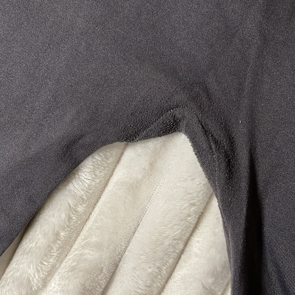 Gymshark Cropped Legging | Size Small - Picture 3 of 10